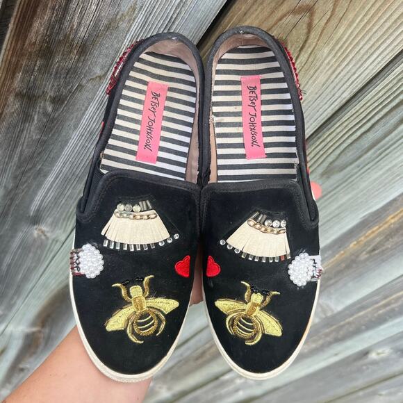 Betsey Johnson Cooper Embellished Black Slip-On Sneakers 7.5M - Picture 2 of 10